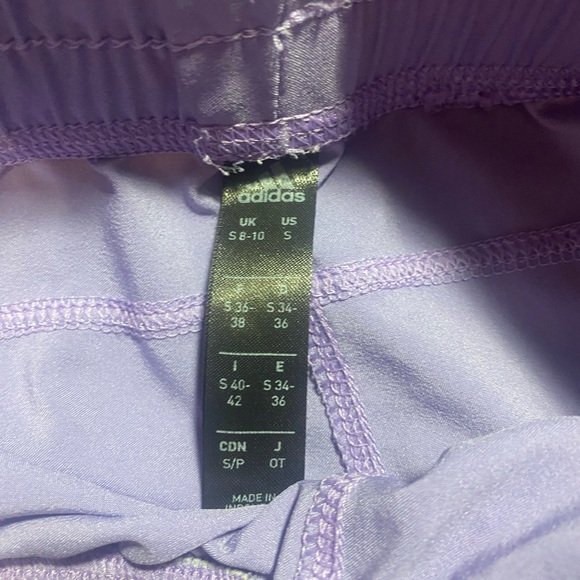 Running shorts small - Picture 9 of 9